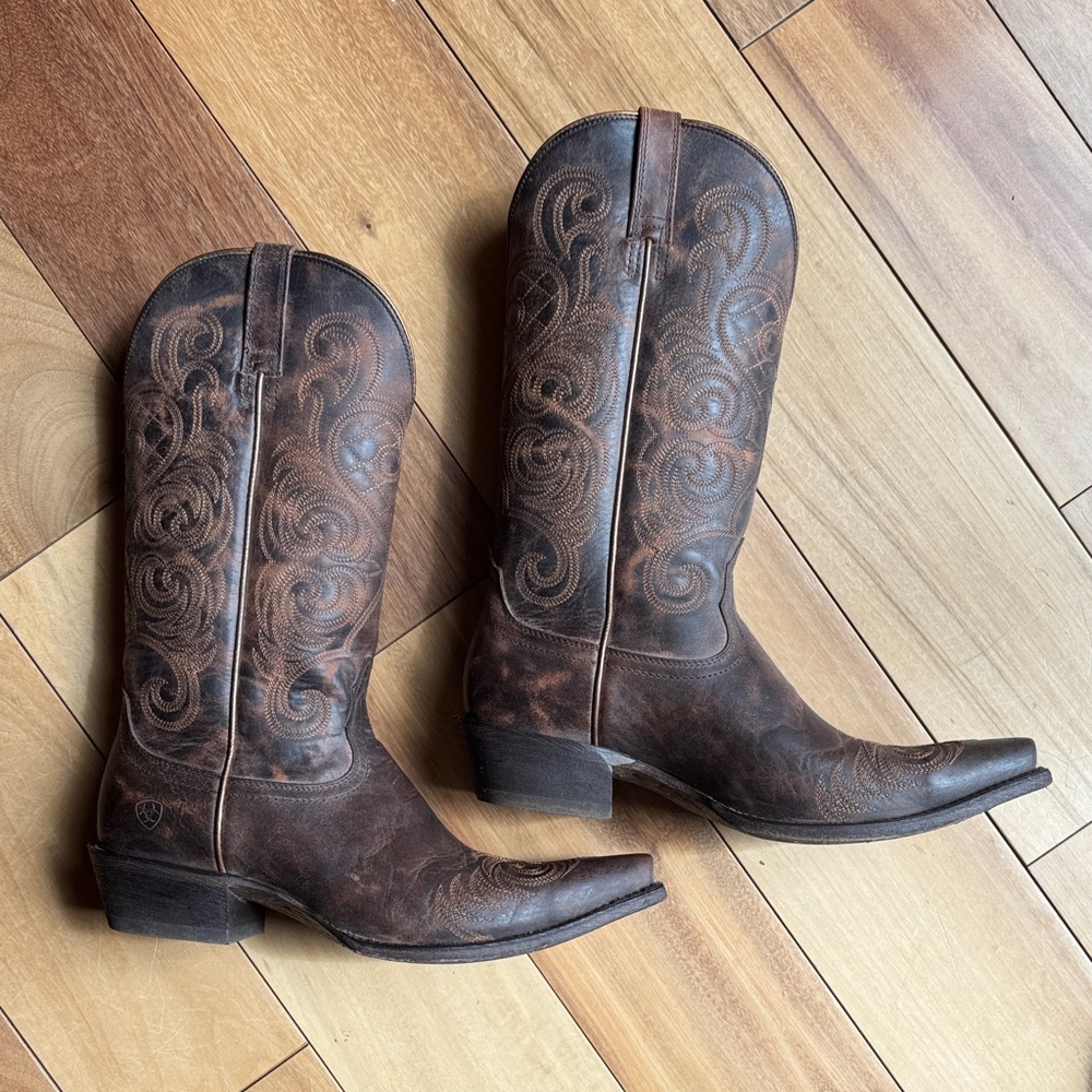 Ariat Distressed Dark Brown Western Leather Boots with Scroll Stitching